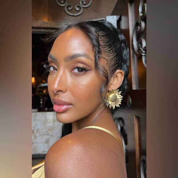 Sunflower stud earrings N677 - Picture 2 of 5